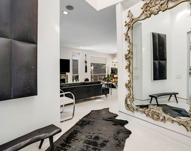 8752 Rangely Avenue - Photo Thumbnail 24