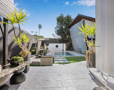 8752 Rangely Avenue - Photo Thumbnail 4
