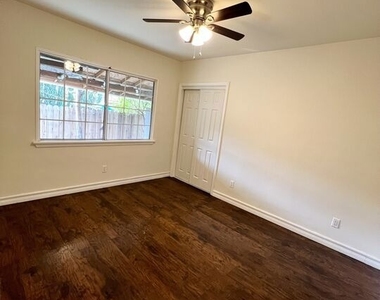 505 Edgewood Street - Photo Thumbnail 16