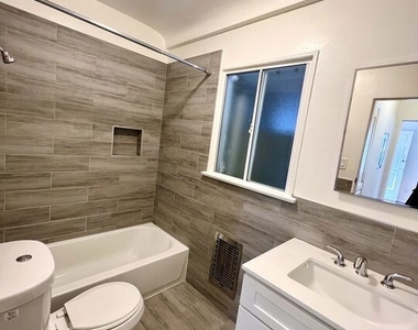 505 Edgewood Street - Photo Thumbnail 7