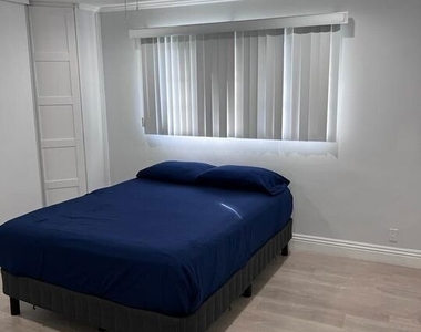 6500 Ponce Avenue - Photo Thumbnail 10
