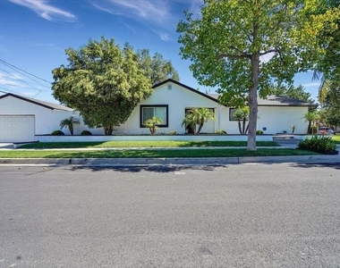 6500 Ponce Avenue - Photo Thumbnail 14