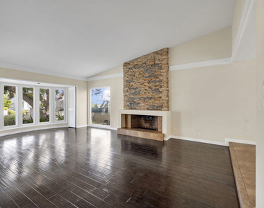 26572 Academy Drive - Photo Thumbnail 10
