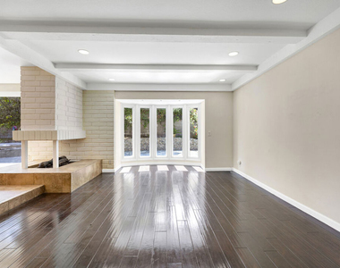 26572 Academy Drive - Photo Thumbnail 5