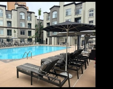 9229 Regents Rd - Photo Thumbnail 8