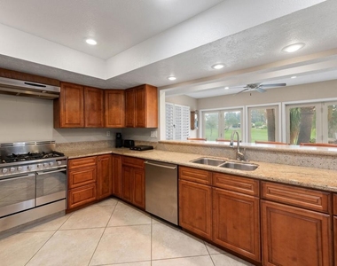 79090 Barwick Place - Photo Thumbnail 11