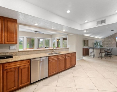 79090 Barwick Place - Photo Thumbnail 13