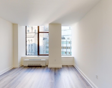10 Hanover Square - Photo Thumbnail 2