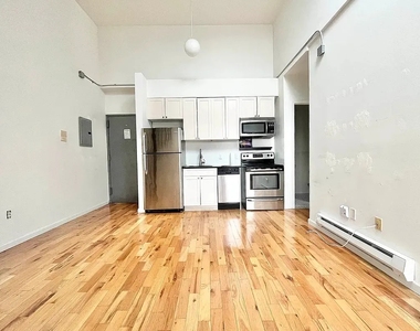 324 Melrose Street - Photo Thumbnail 1