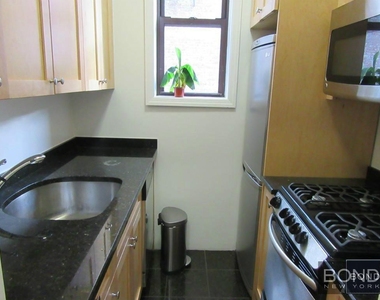 West 73rd Street - Photo Thumbnail 6