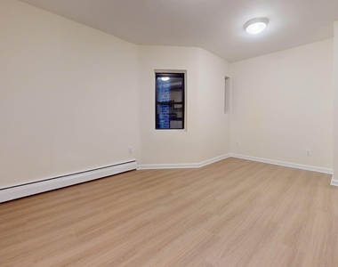 East 84th Street - Photo Thumbnail 19