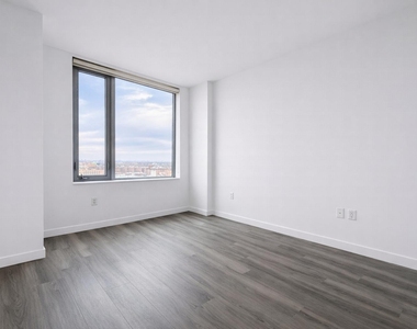 1524 Sheepshead Bay Road - Photo Thumbnail 4