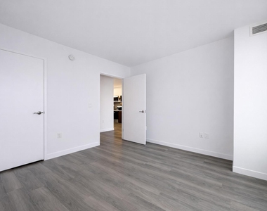 1524 Sheepshead Bay Road - Photo Thumbnail 5