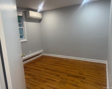 302 Oakford Street - Photo Thumbnail 17