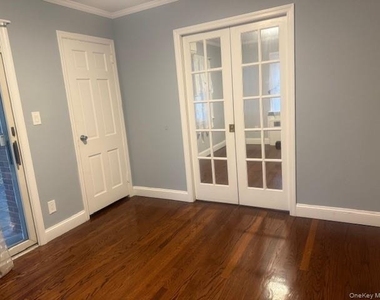 302 Oakford Street - Photo Thumbnail 11