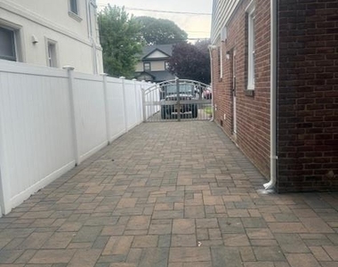 302 Oakford Street - Photo Thumbnail 29