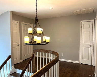 18 Melrose - Photo Thumbnail 18