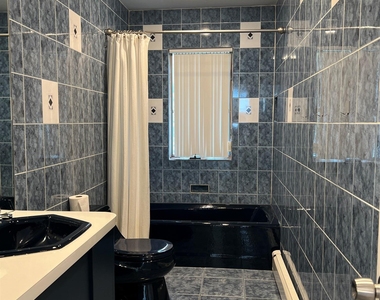 18 Melrose - Photo Thumbnail 16