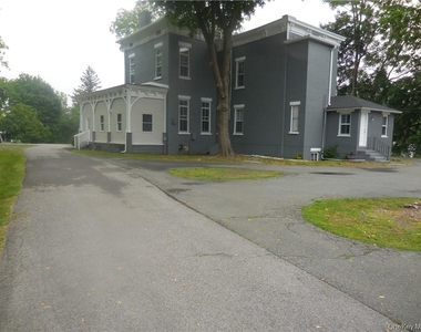41 Willow Avenue - Photo Thumbnail 16