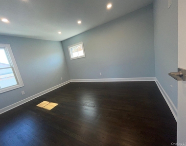 3874 Jerusalem Avenue - Photo Thumbnail 23