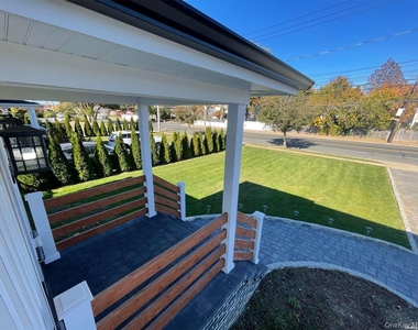 3874 Jerusalem Avenue - Photo Thumbnail 1