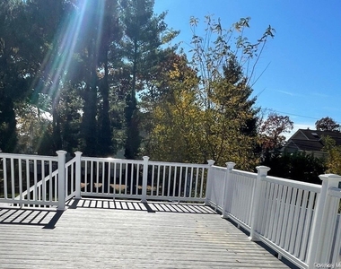 3874 Jerusalem Avenue - Photo Thumbnail 16