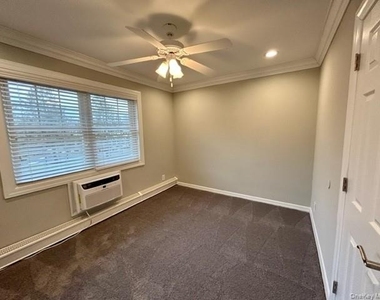 806 Imperial - Photo Thumbnail 9