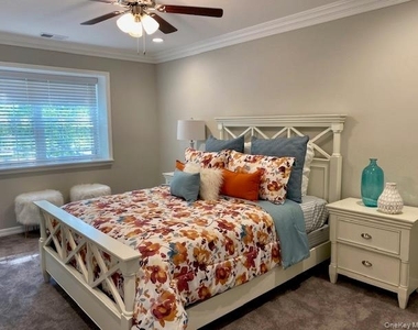 55 Westwood Drive - Photo Thumbnail 5
