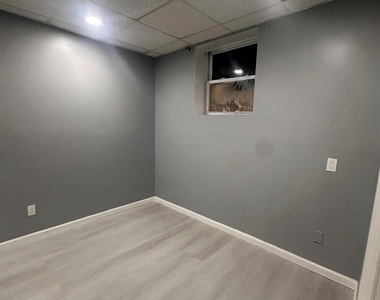 255 Smith Street - Photo Thumbnail 4