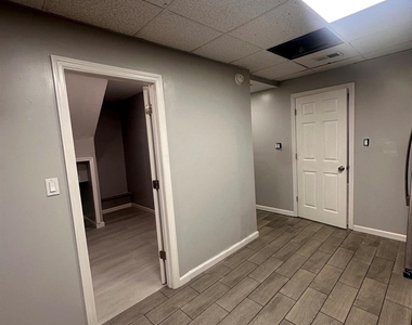 255 Smith Street - Photo Thumbnail 6