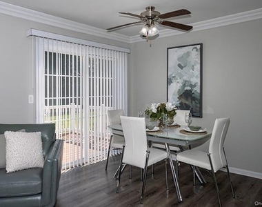 21 Sylvan Lane - Photo Thumbnail 5