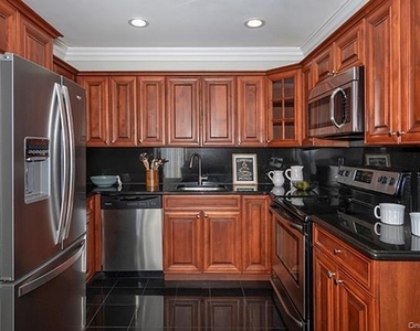 21 Sylvan Lane - Photo Thumbnail 1