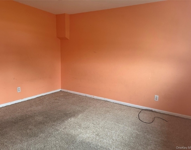 124 Parkdale Drive - Photo Thumbnail 17