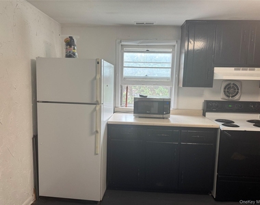 124 Parkdale Drive - Photo Thumbnail 12