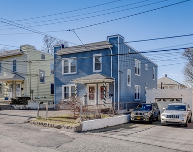 7 4th Street - Photo Thumbnail 2