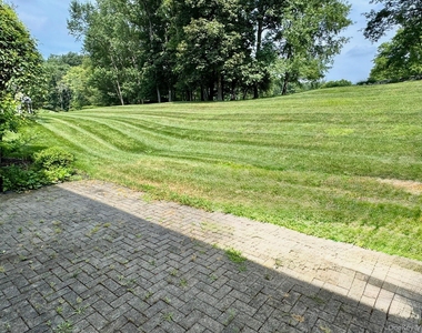 8 Green Court - Photo Thumbnail 38