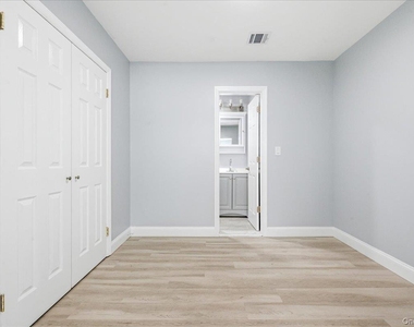 108-42 64th Avenue - Photo Thumbnail 22