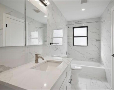 504 Ashford Avenue - Photo Thumbnail 6
