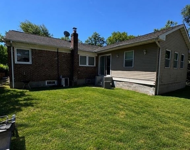 1498 Kew Avenue - Photo Thumbnail 8