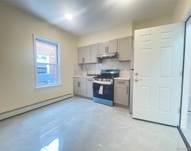 1006 Jericho Turnpike - Photo Thumbnail 1