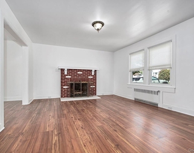 13 Concord Avenue - Photo Thumbnail 2