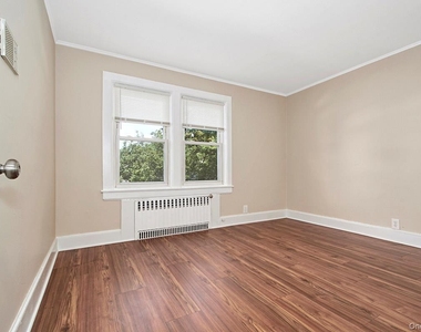 13 Concord Avenue - Photo Thumbnail 10