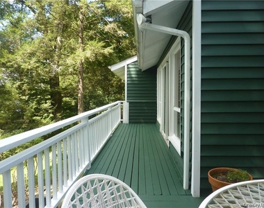 38 Bishop Park Road - Photo Thumbnail 21