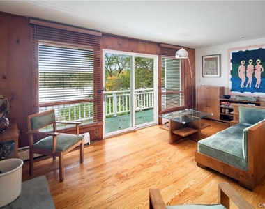38 Bishop Park Road - Photo Thumbnail 5