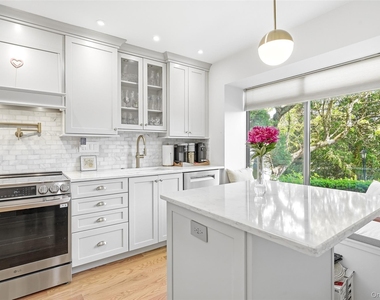11 Wildwood Road - Photo Thumbnail 7