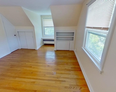 225 S Allen Street - Photo Thumbnail 10