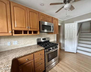 2481 Eastern Parkway - Photo Thumbnail 14