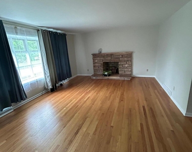 118 Kenosha Street - Photo Thumbnail 9