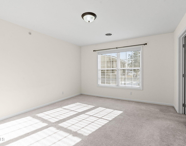 2000 Curry Road - Photo Thumbnail 13