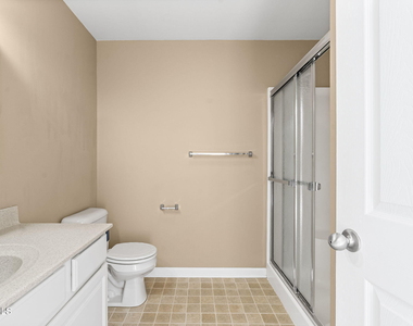 2000 Curry Road - Photo Thumbnail 12
